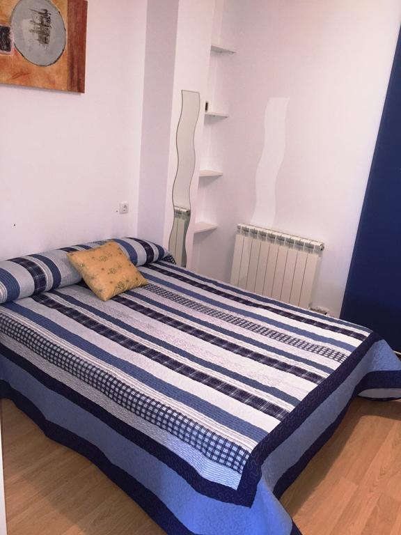 Apartamentos Mequedo Alcañiz Habitación foto